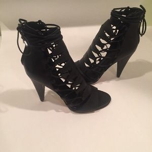 Sigerson Morrison Black Leather Gladiator Heels 8